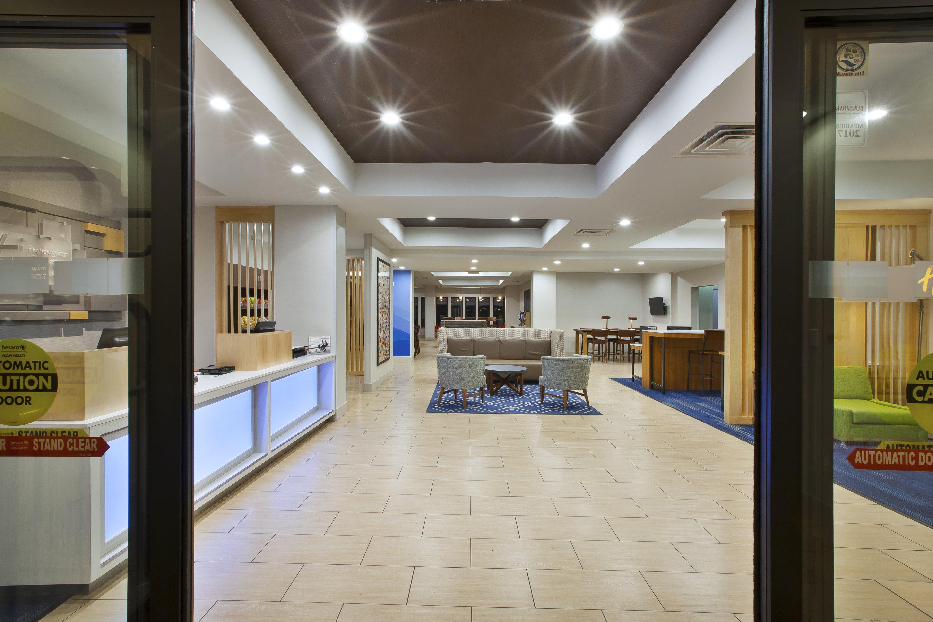 Holiday Inn Express Niles By Ihg Exterior photo