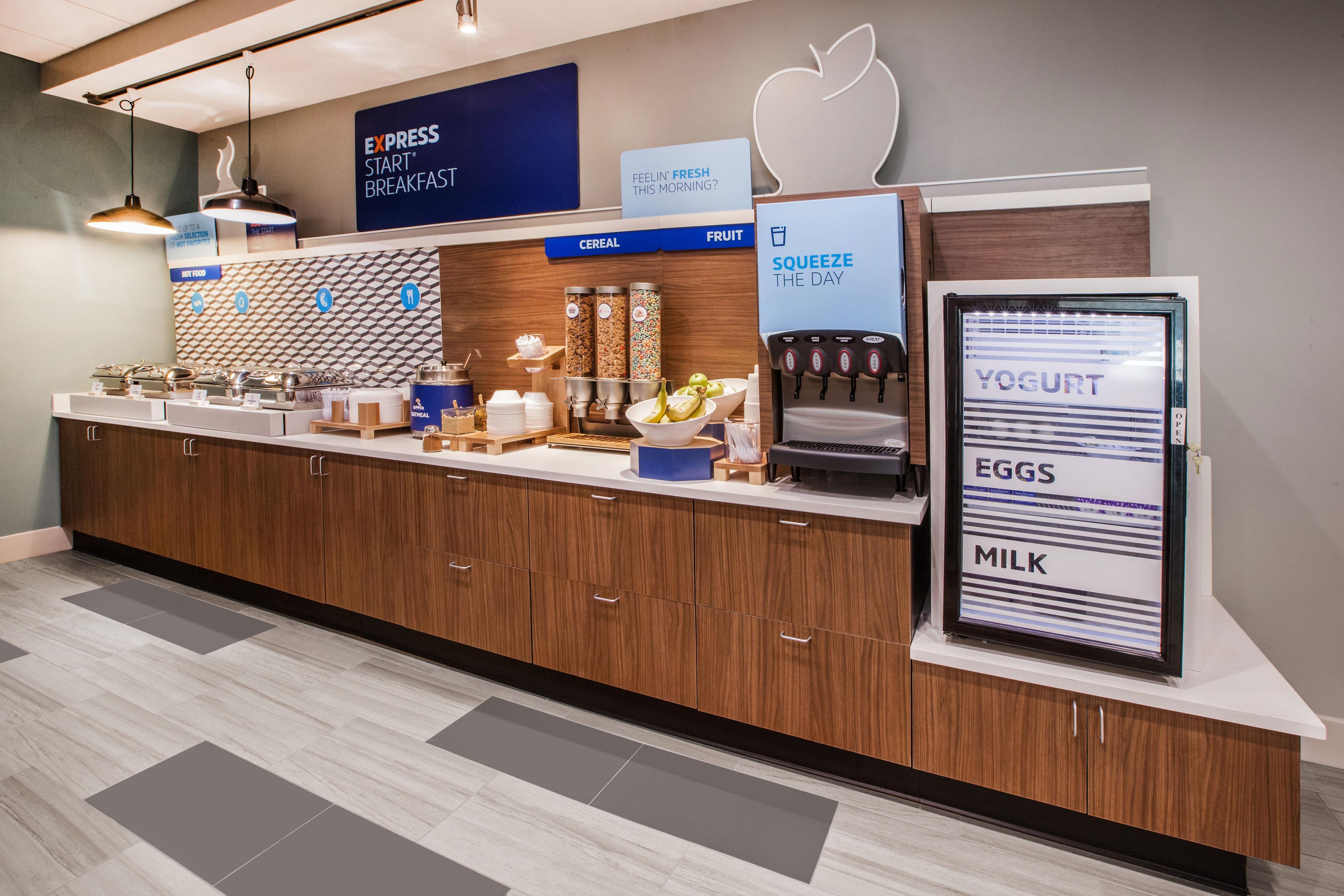 Holiday Inn Express Niles By Ihg Exterior photo