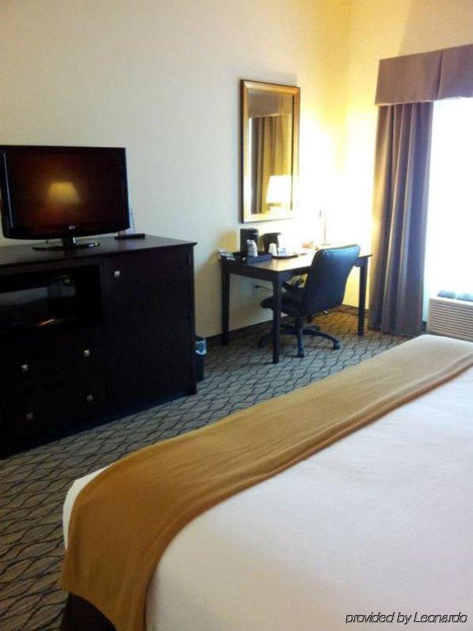 Holiday Inn Express Niles By Ihg Exterior photo