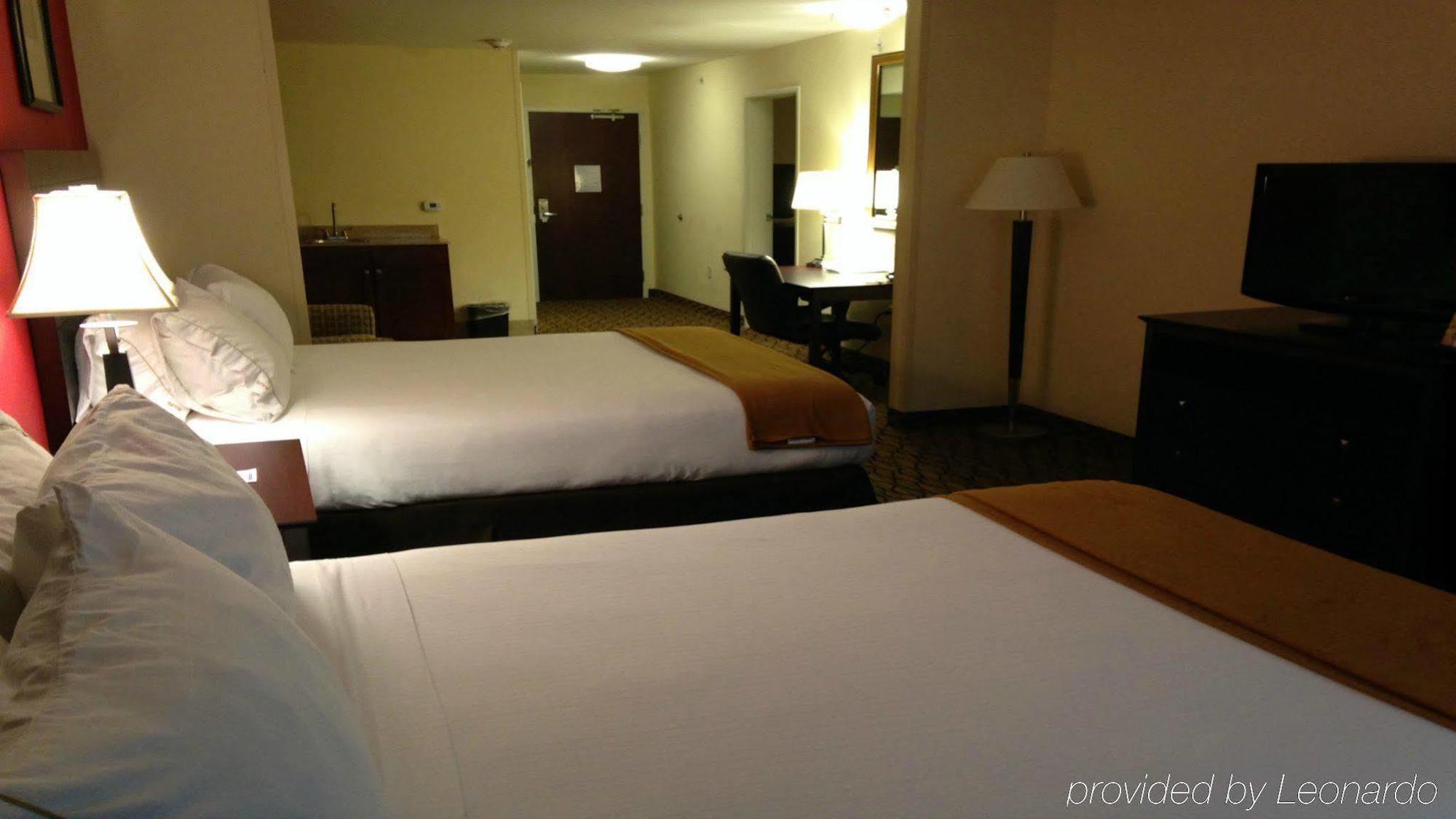 Holiday Inn Express Niles By Ihg Exterior photo